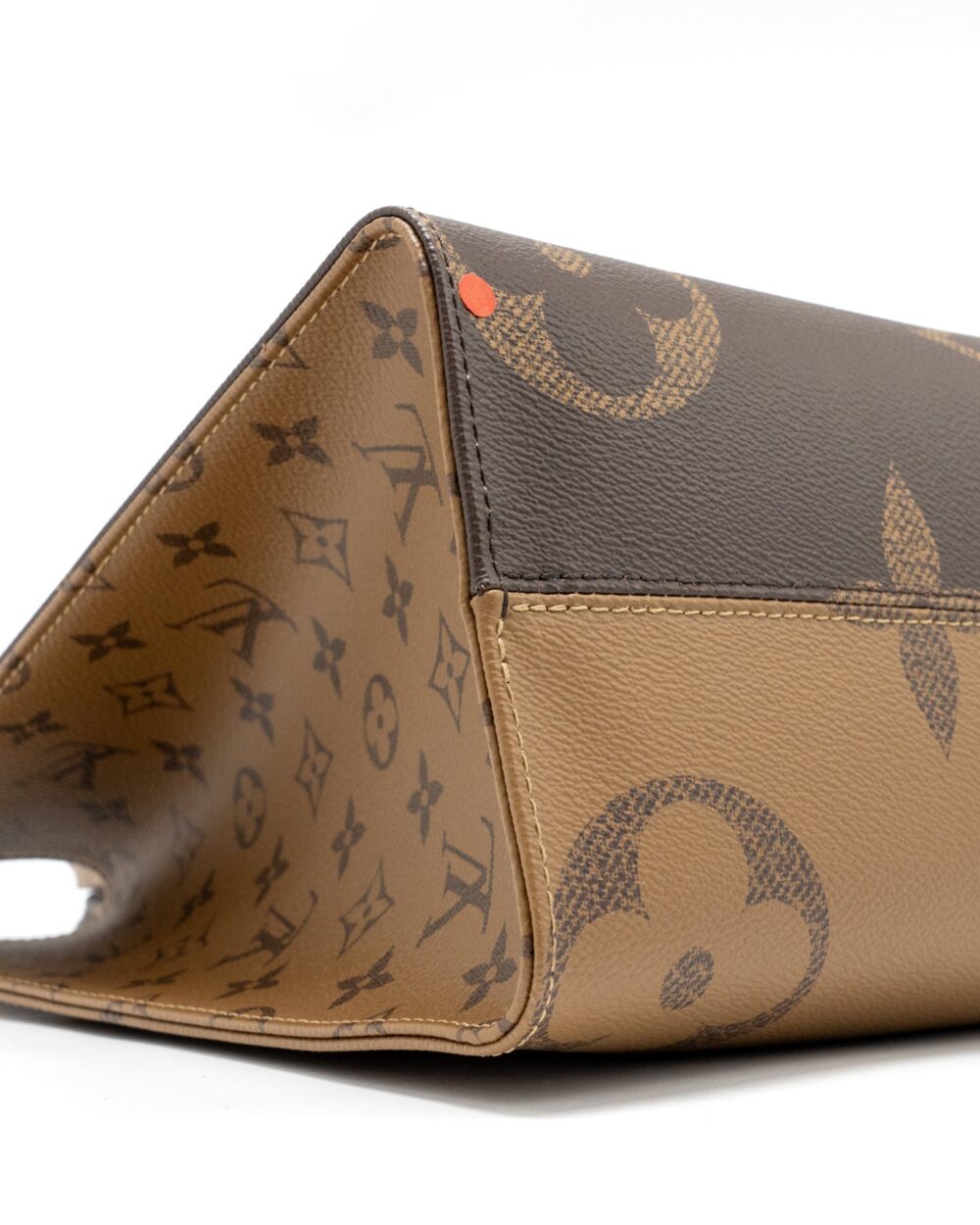AAA Replica Louis Vuitton LV ONTHEGOMM MONOGRAM CANVAS GHW