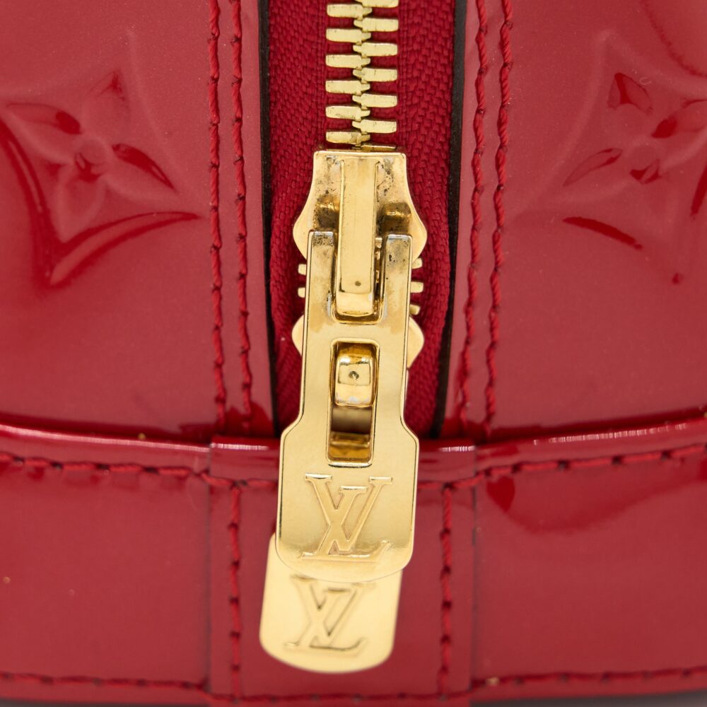 AAA Replica Louis Vuitton LV ALMA BB VERNIS RED GHW