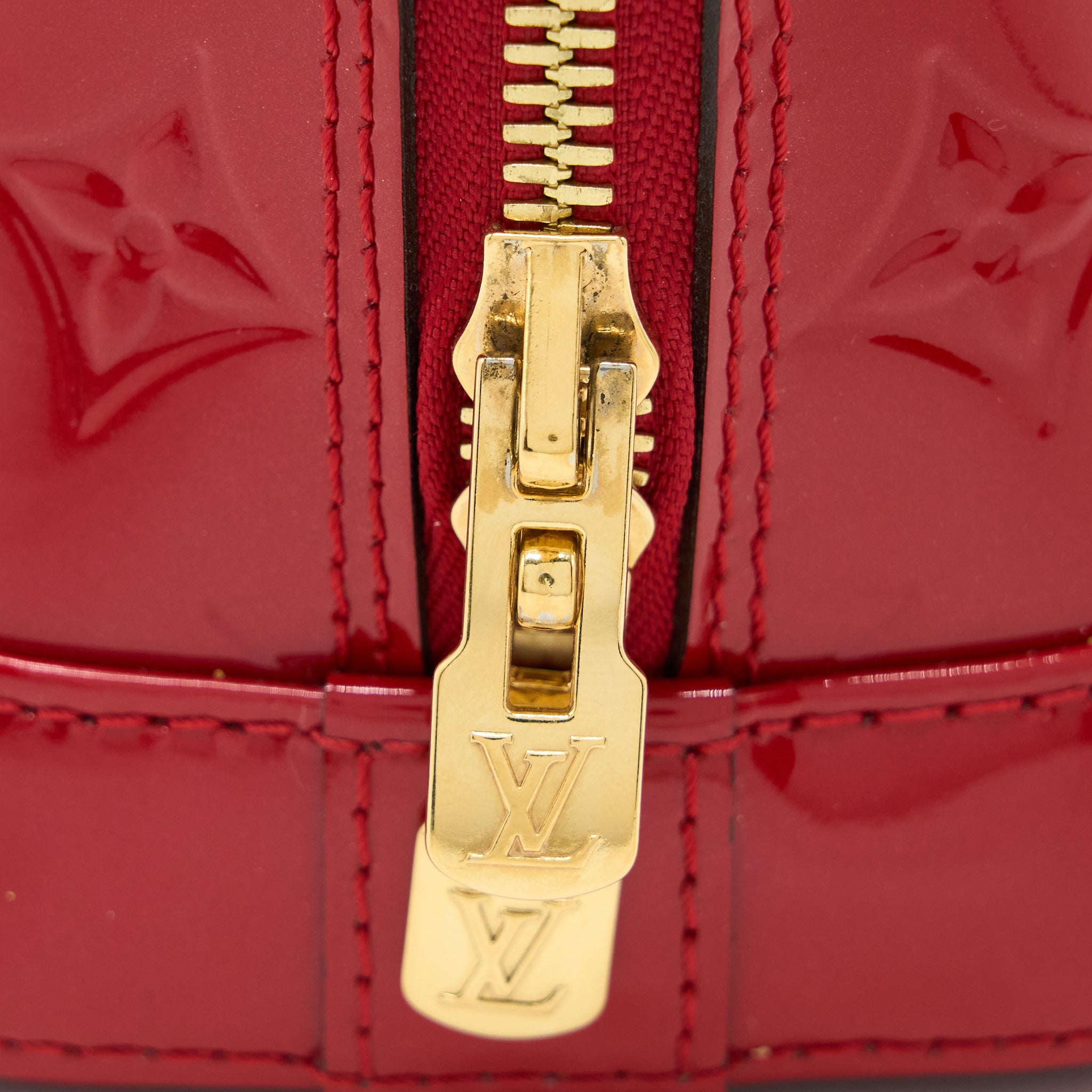 AAA Replica Louis Vuitton LV ALMA BB VERNIS RED GHW