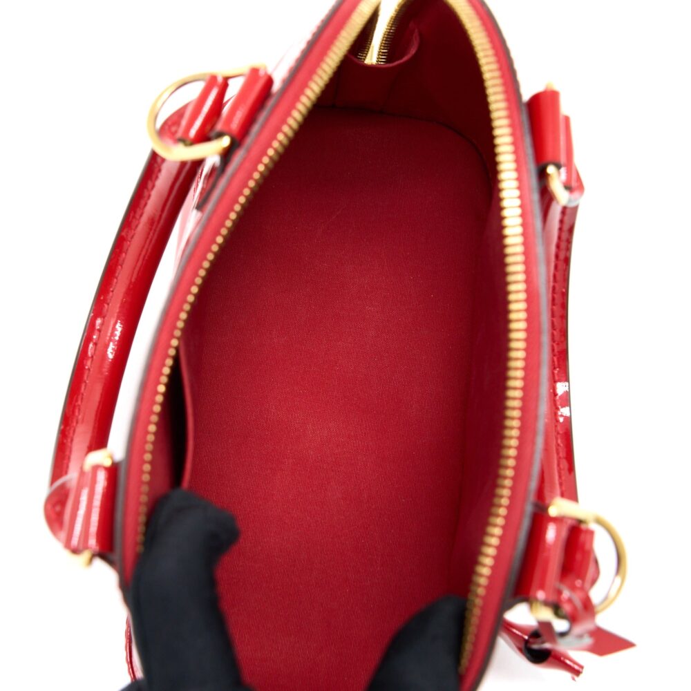 AAA Replica Louis Vuitton LV ALMA BB VERNIS RED GHW