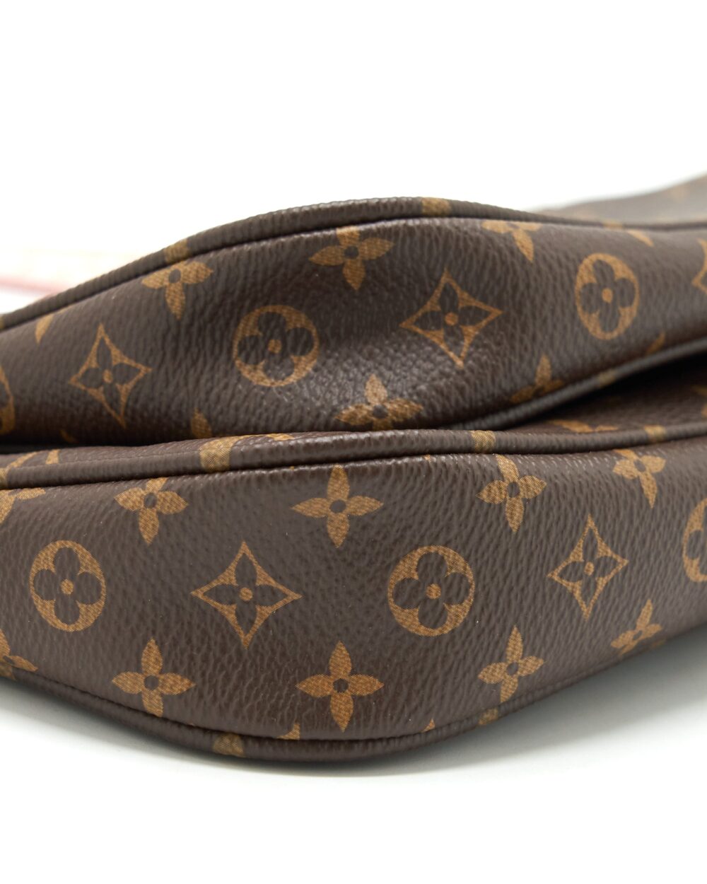 AAA Replica Louis Vuitton LV MULTI POCHETTE ACCESSORIES MONOGRAM CANVAS WITH ROSE CLAIR STRAP GHW