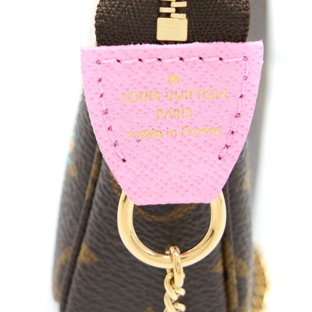 AAA Replica Louis Vuitton LV MINI POCHETTE ACCESSORIES MONOGRAM CANVAS/PINK GHW