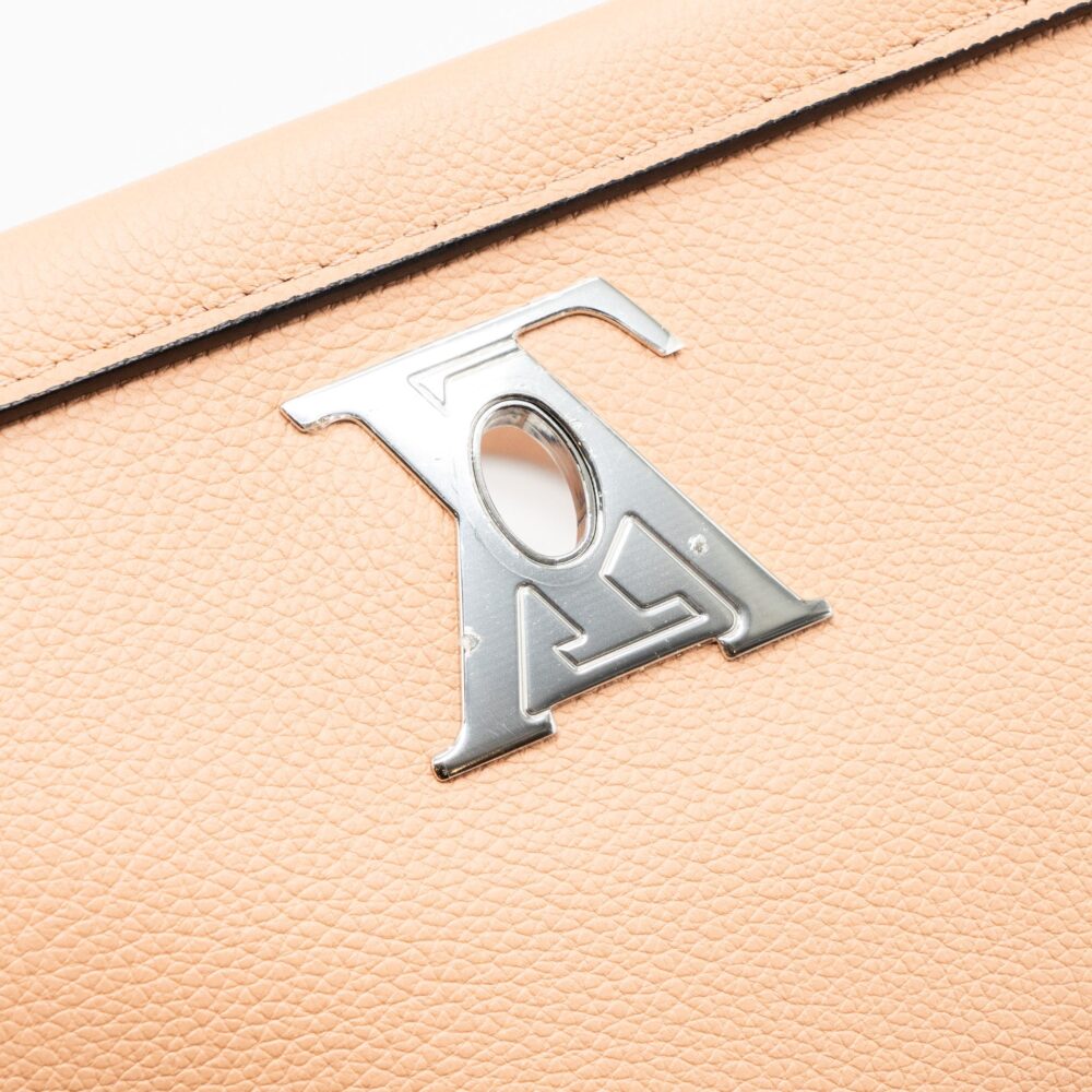 AAA Replica Louis Vuitton LV LOCK ME II BB CALFSKIN MULTICOLOR SHW