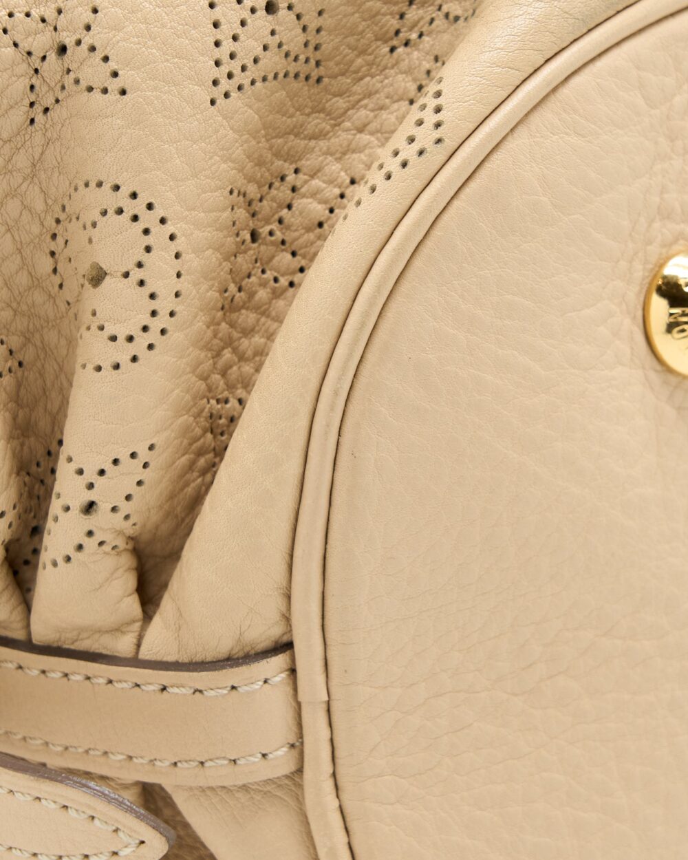 AAA Replica Louis Vuitton LV MAHINA HINA SHOULDER BAG BEIGE GHW