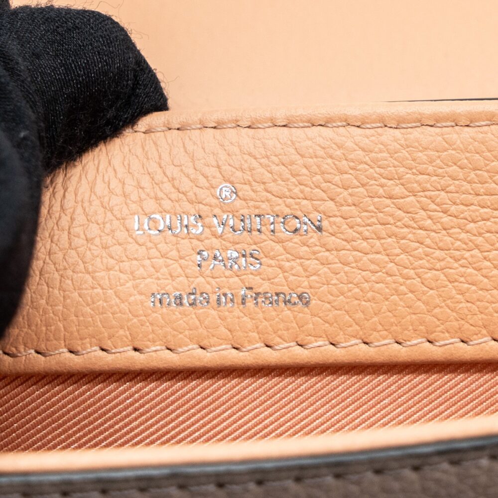 AAA Replica Louis Vuitton LV LOCK ME II BB CALFSKIN MULTICOLOR SHW