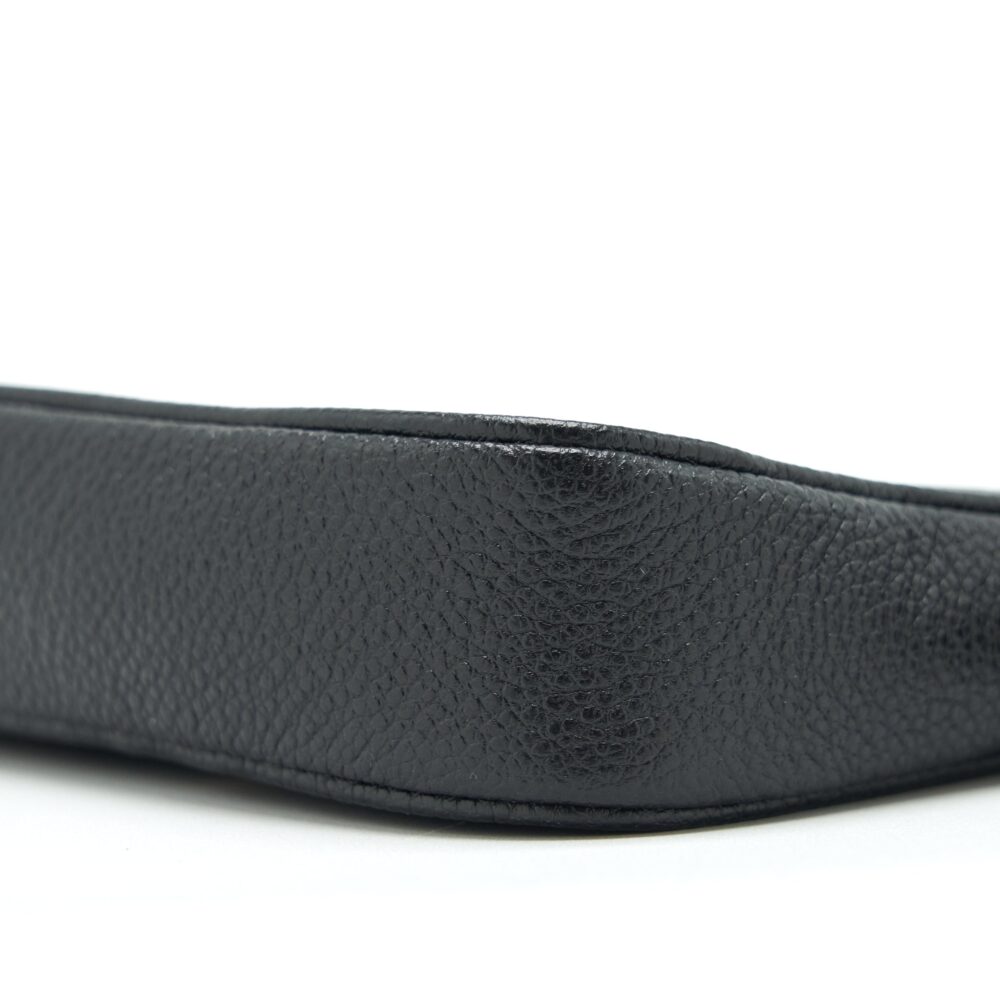 AAA Replica Louis Vuitton LV MINI POCHETTE ACCESSORIES BICOLOUR MONOGRAM ‘EM-REINTEGRATION BLACK SHW