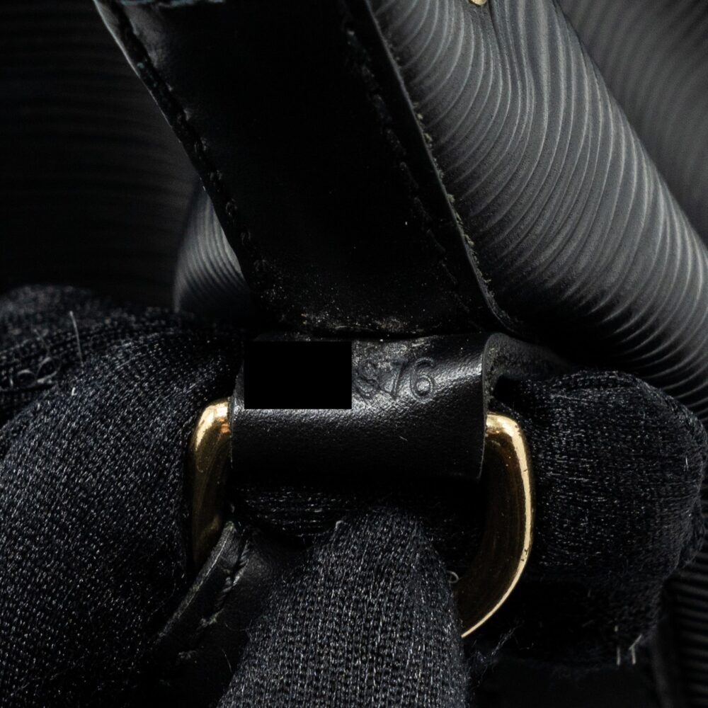 AAA Replica Louis Vuitton LV PETIT NOE EPI LEATHER BLACK GHW
