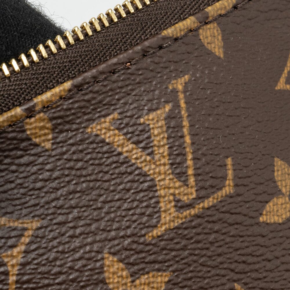 AAA Replica Louis Vuitton LV POCHETTE ACCESSORIES MONOGRAM CANVAS GHW