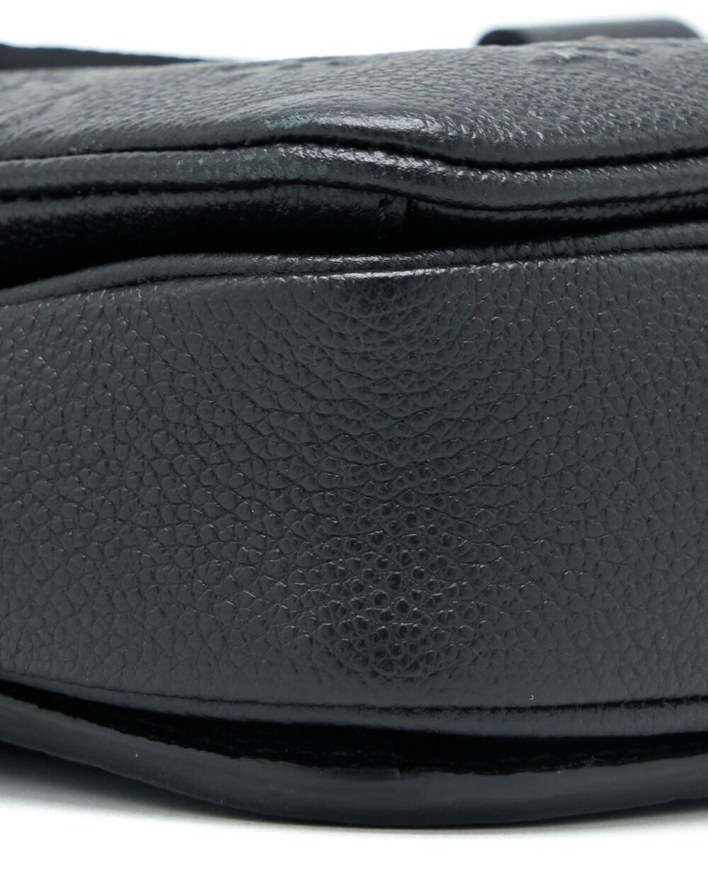 AAA Replica Louis Vuitton LV POCHETTE METIS MONOGRAM EMPRIENTE BLACK GHW