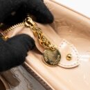AAA Replica Louis Vuitton LV BREA MM PATENT LEATHER BEIGE GHW