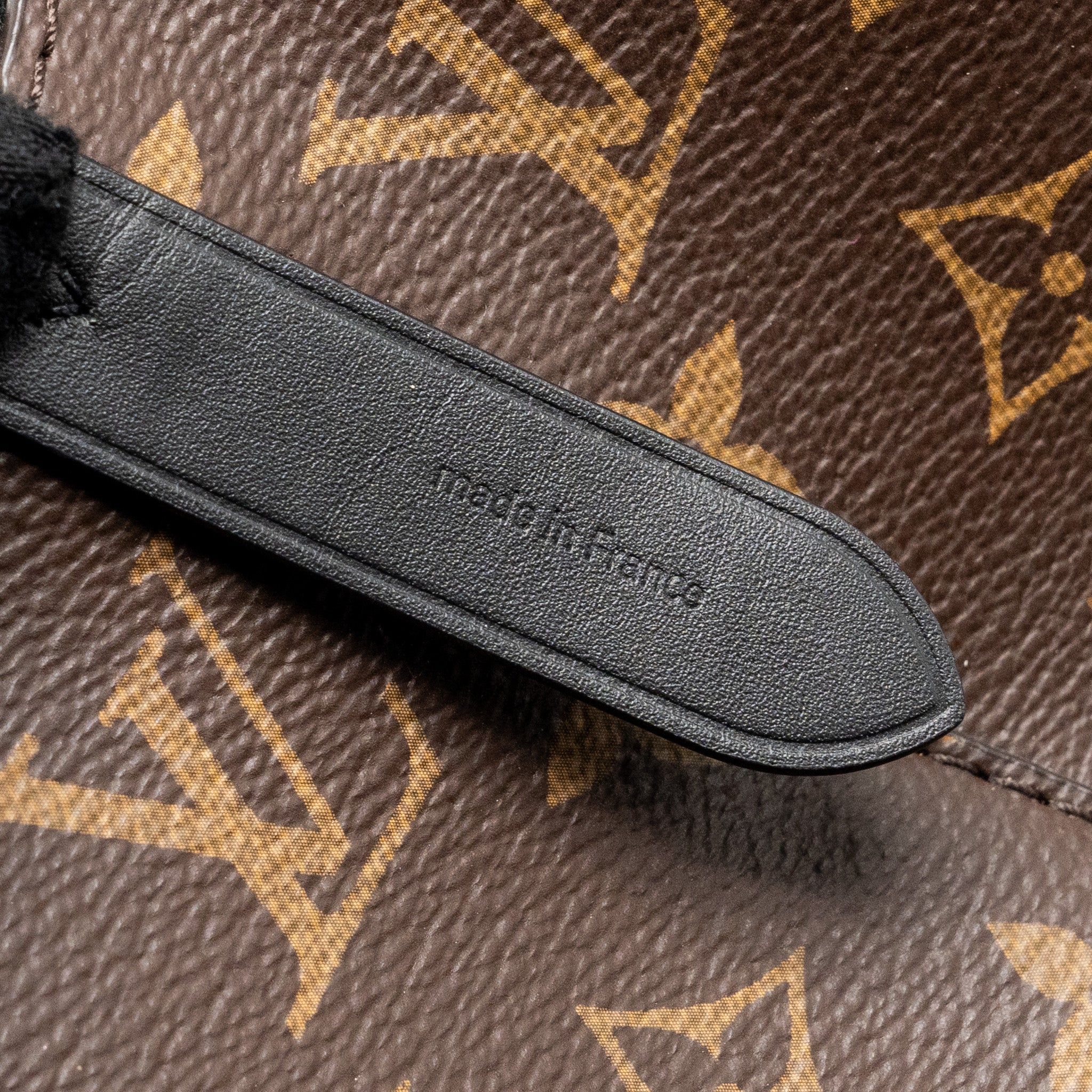AAA Replica Louis Vuitton LV NEONOE MONOGRAM CANVAS BLACK GHW