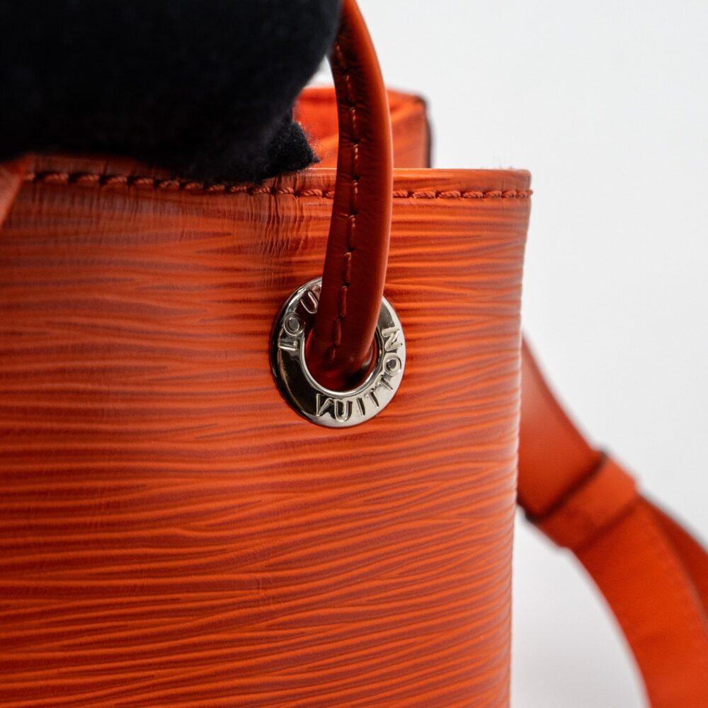 AAA Replica Louis Vuitton LV PETIT NOE EPI ORANGE SHW