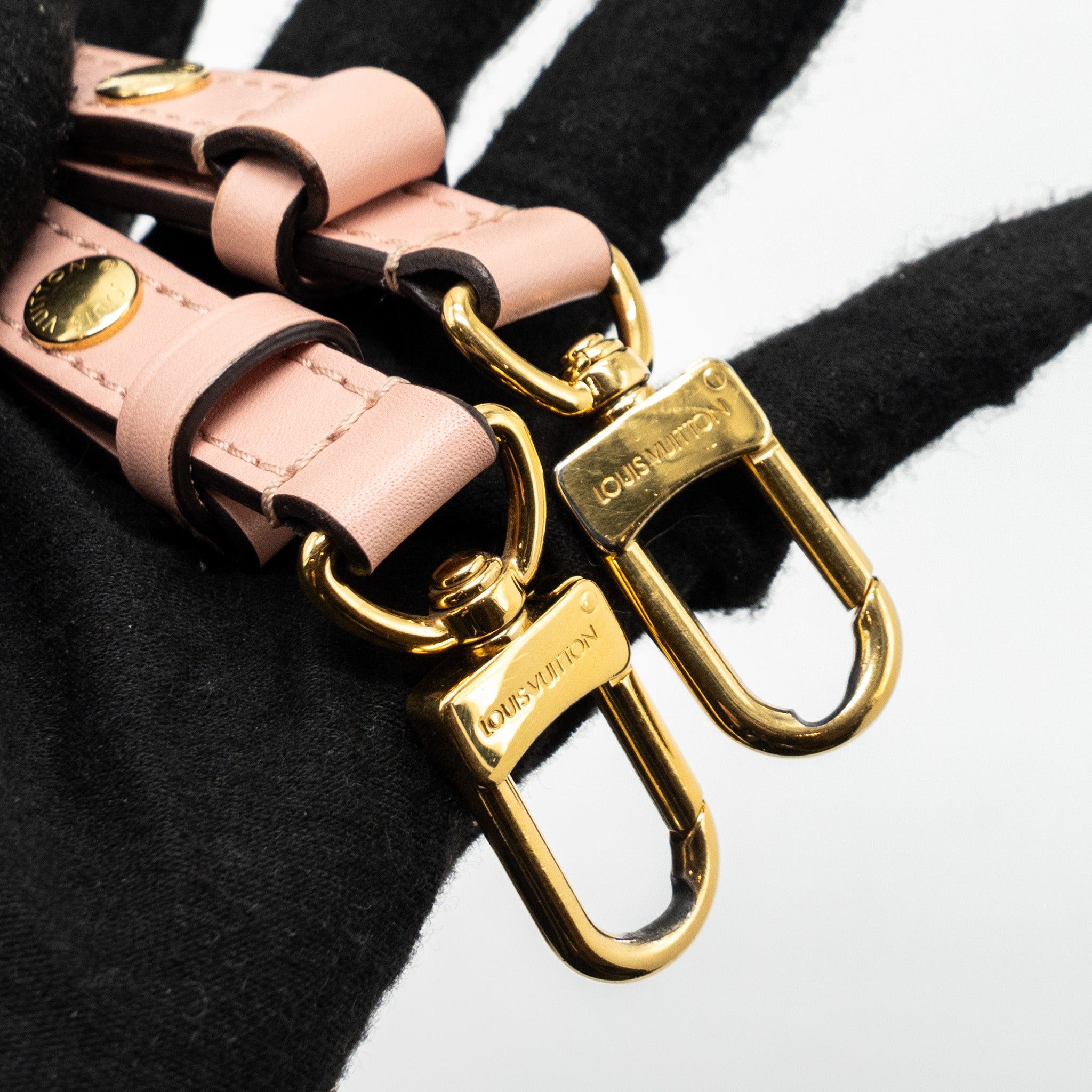 AAA Replica Louis Vuitton LV NEONOE MONOGRAM CANVAS / ROSE POUDRE GHW