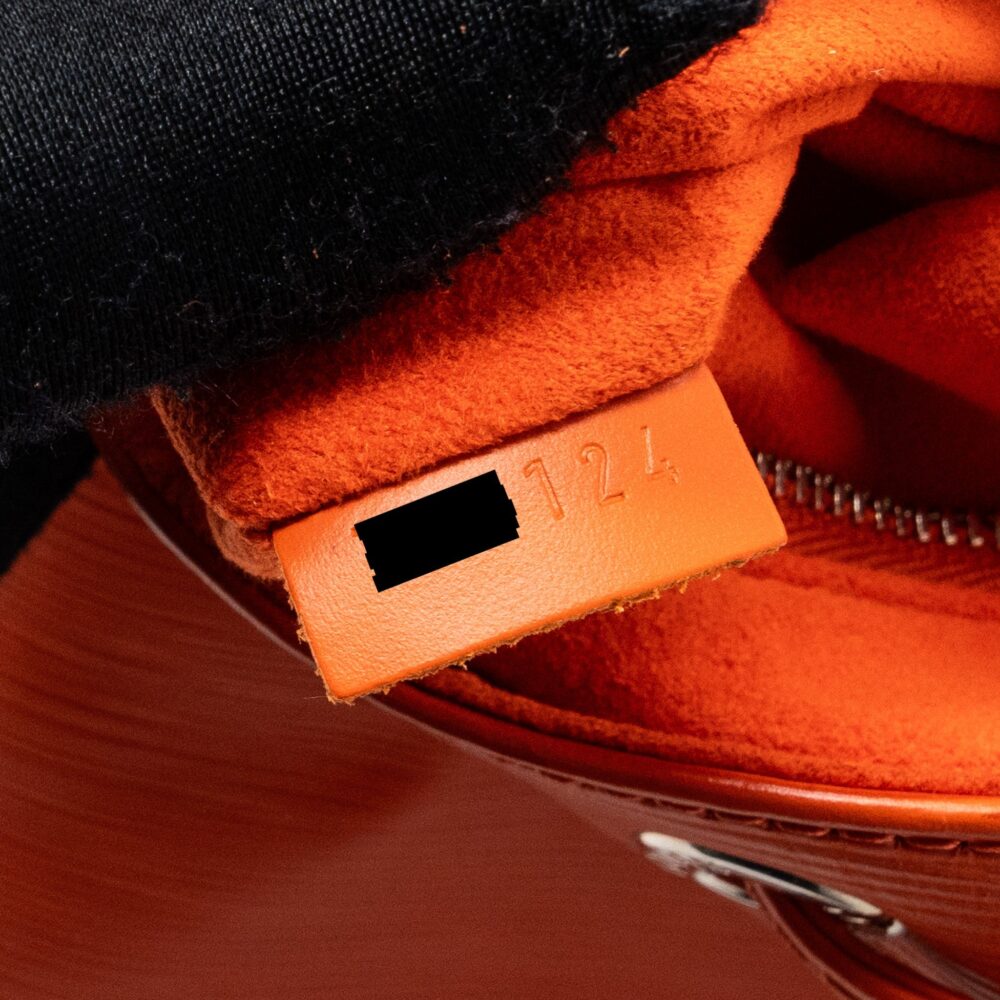 AAA Replica Louis Vuitton LV PETIT NOE EPI ORANGE SHW