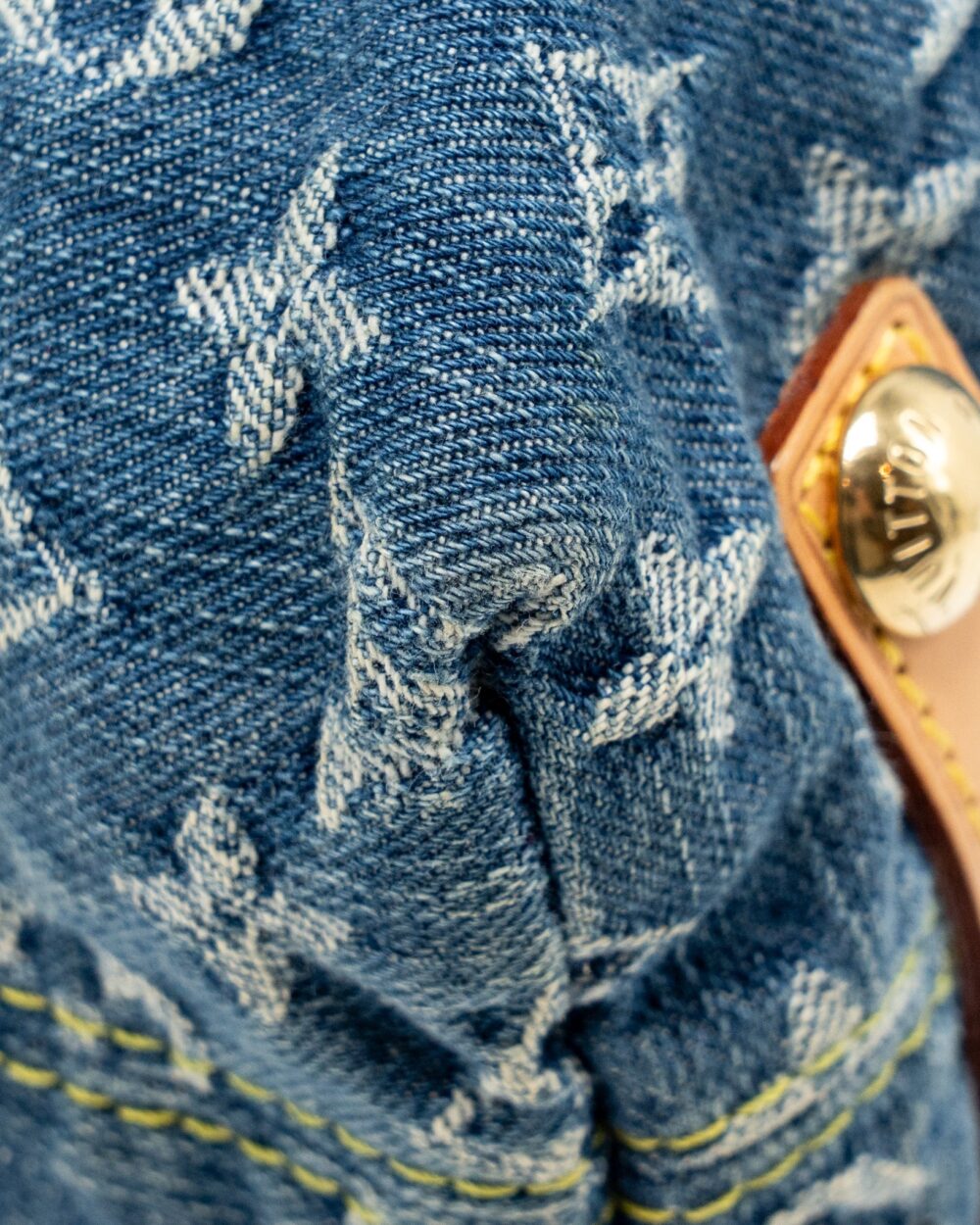 AAA Replica Louis Vuitton LV VINTAGE BAGGY GM SHOULDER BAG MONOGRAM DENIM GHW
