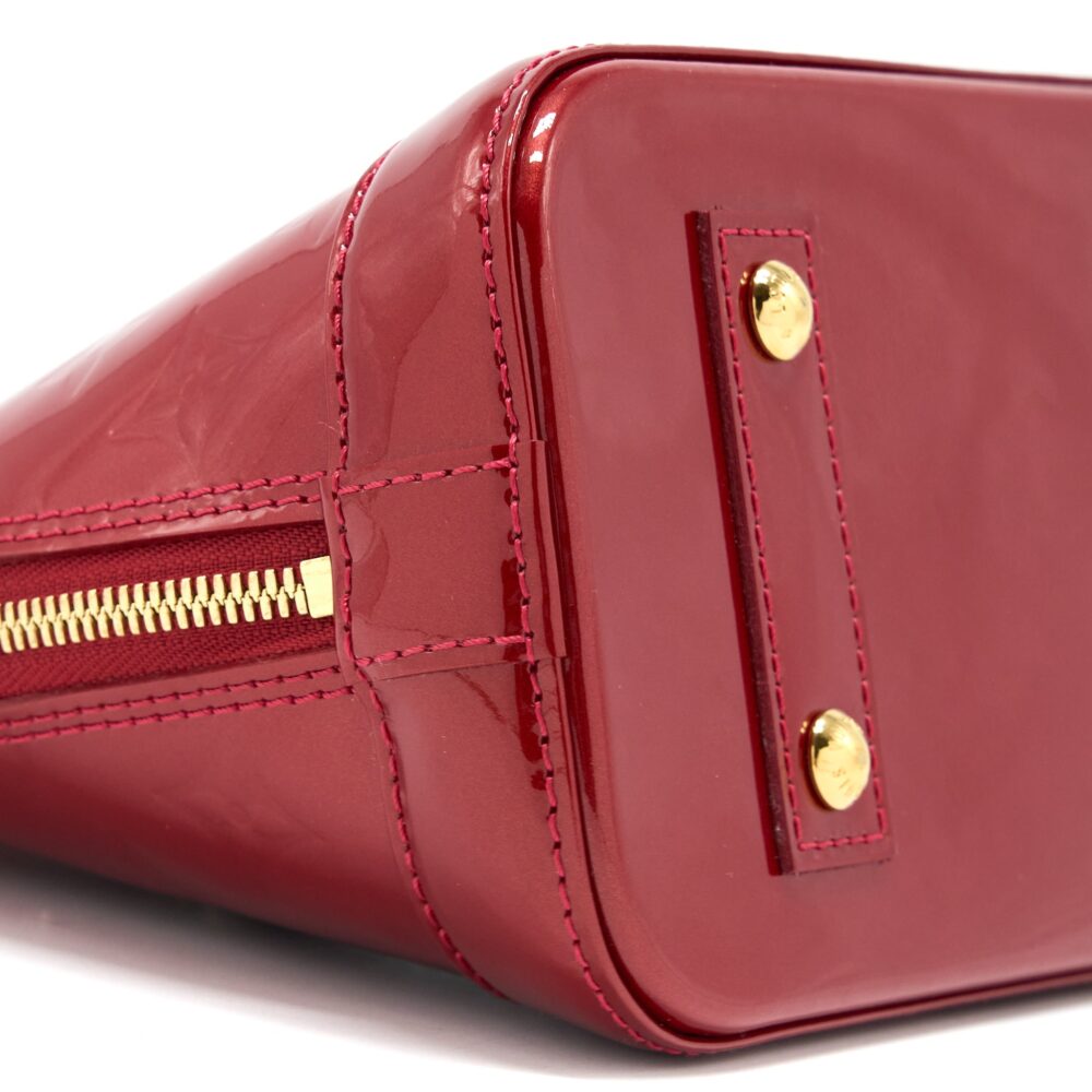 AAA Replica Louis Vuitton LV ALMA BB VERNIS RED GHW