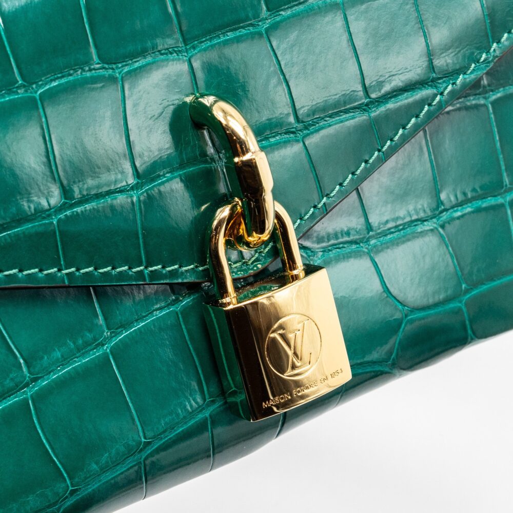 AAA Replica Louis Vuitton LV PADLOCK ON STRAP CROCODILE BRILLANT GREEN GHW