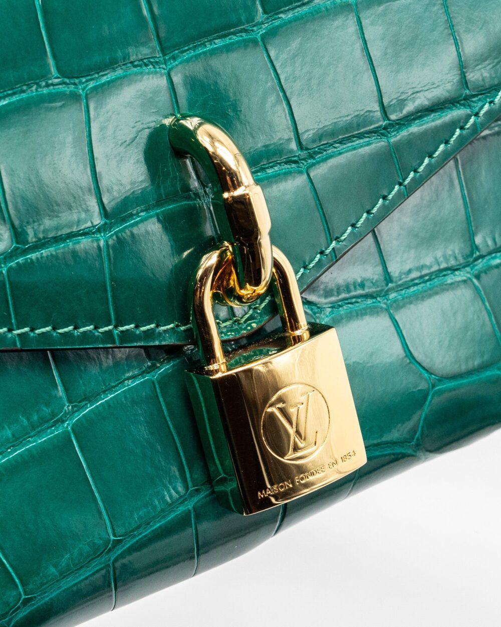 AAA Replica Louis Vuitton LV PADLOCK ON STRAP CROCODILE BRILLANT GREEN GHW