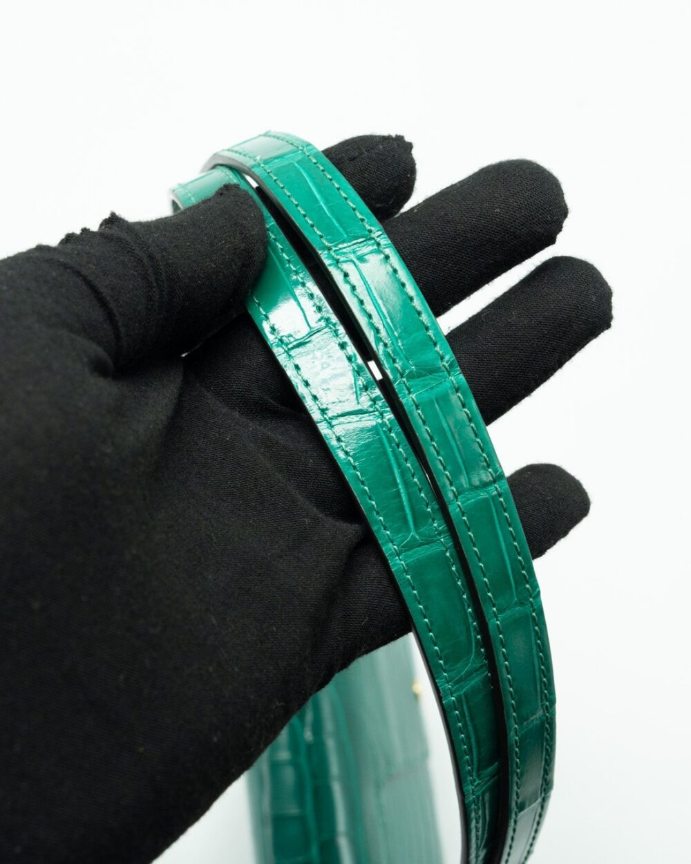 AAA Replica Louis Vuitton LV PADLOCK ON STRAP CROCODILE BRILLANT GREEN GHW