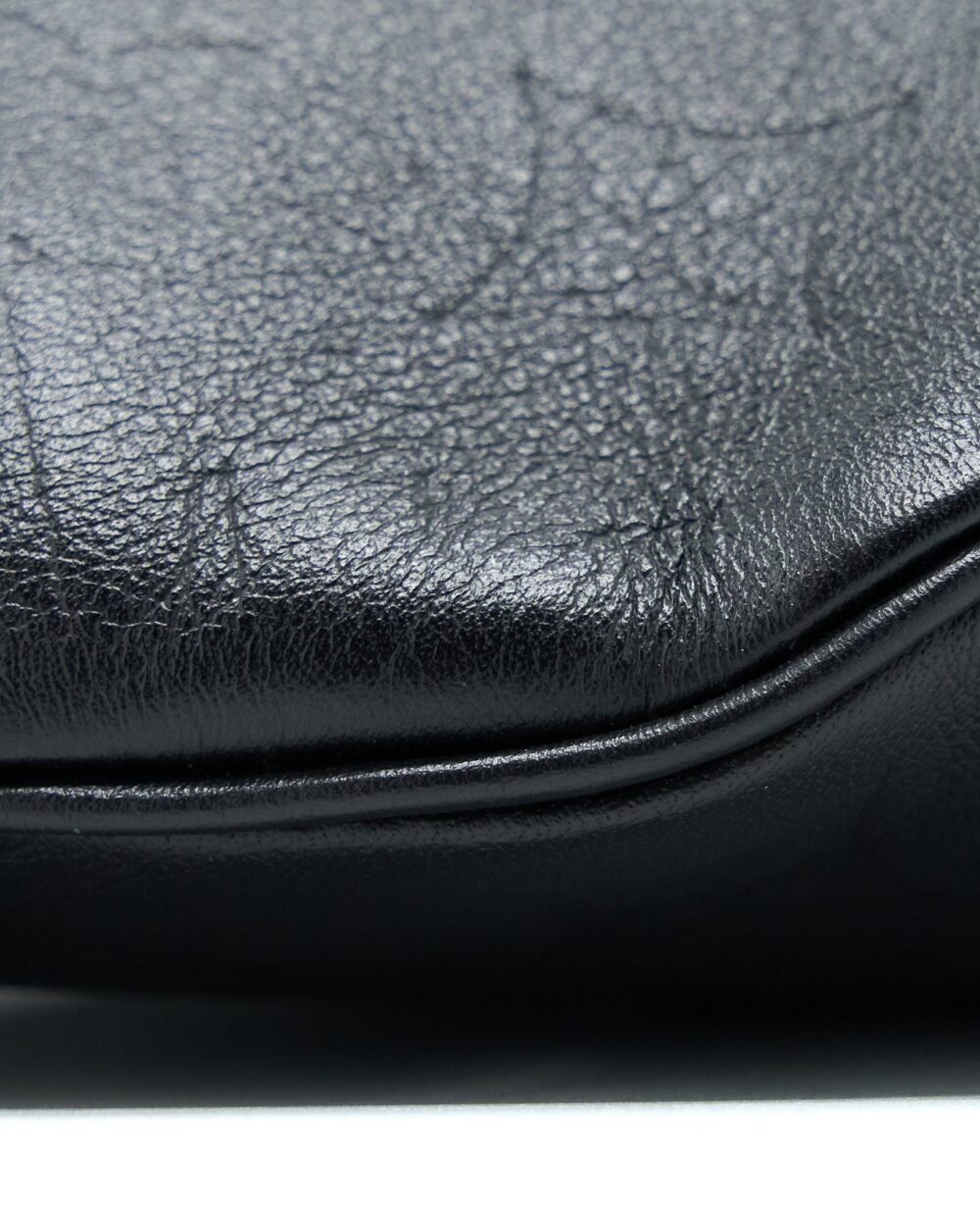 AAA Replica Louis Vuitton LV DISCOVERY BUMBAG PM MONOGRAM SHADOW CALFSKIN BLACK/BLACK HARDWARE