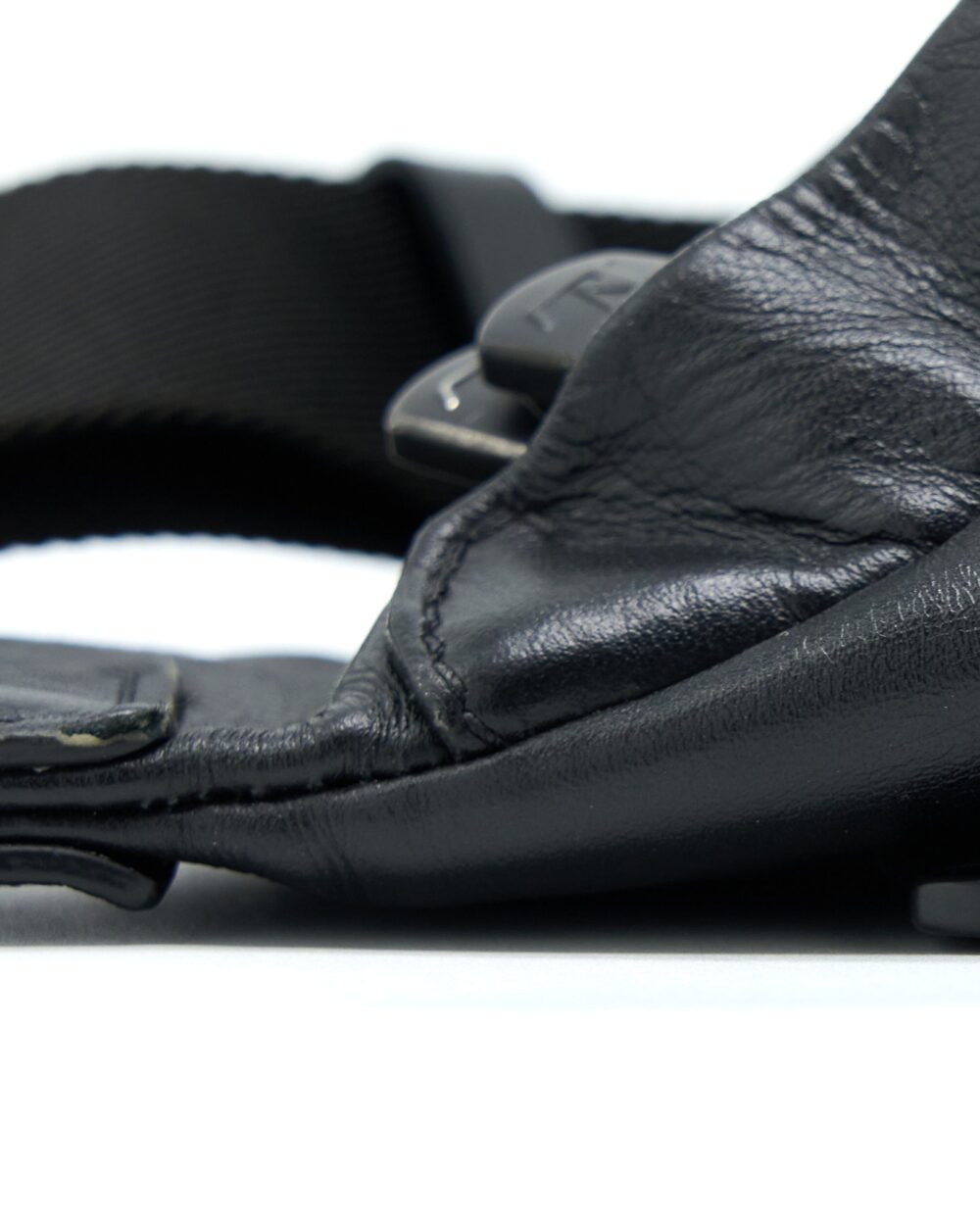 AAA Replica Louis Vuitton LV DISCOVERY BUMBAG PM MONOGRAM SHADOW CALFSKIN BLACK/BLACK HARDWARE
