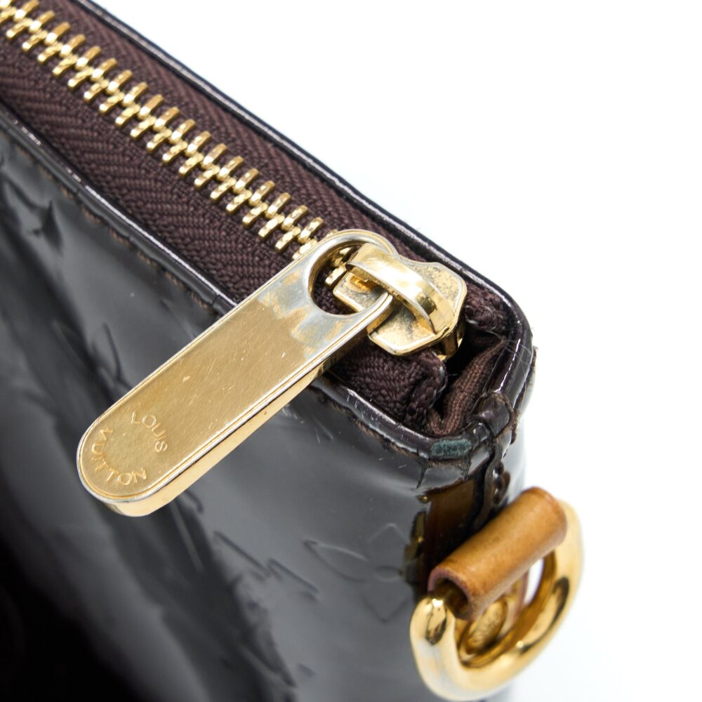 AAA Replica Louis Vuitton LV VERNIS BELLEVUE GM BAG PATENT AMARANTE GHW