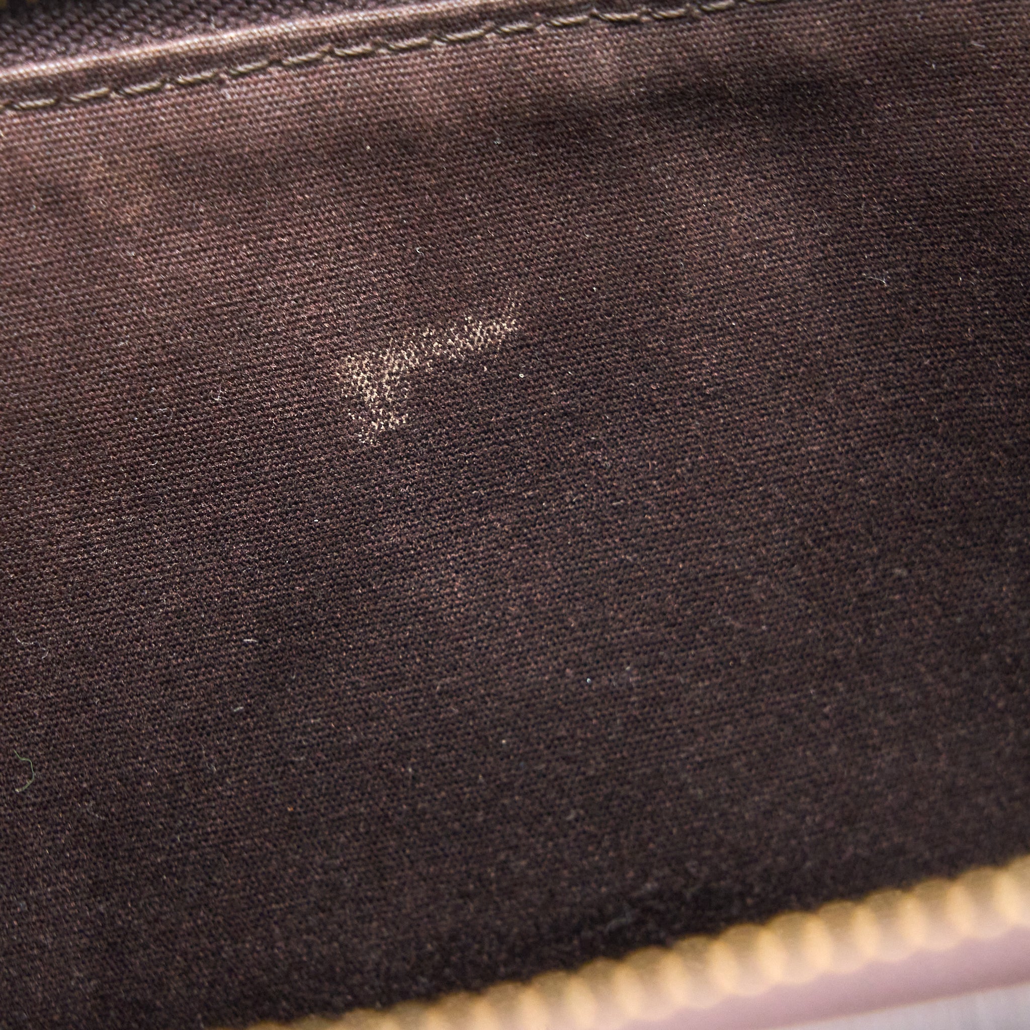 AAA Replica Louis Vuitton LV VERNIS BELLEVUE GM BAG PATENT AMARANTE GHW
