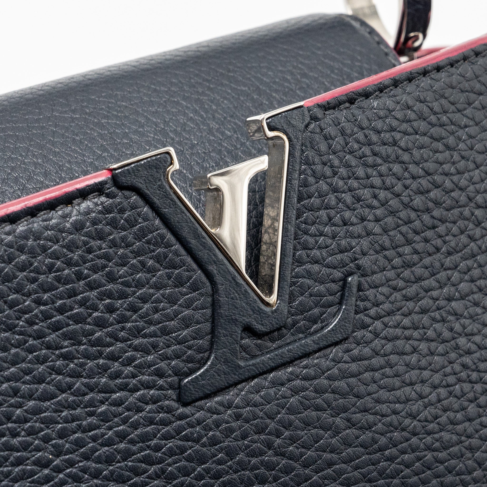 AAA Replica Louis Vuitton LV CAPUCINES BB TAURILLON NAVY SHW