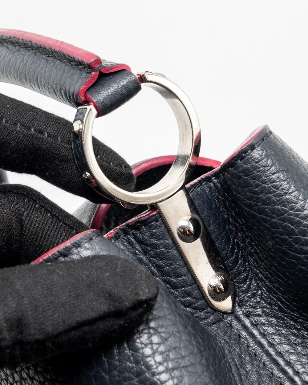 AAA Replica Louis Vuitton LV CAPUCINES BB TAURILLON NAVY SHW