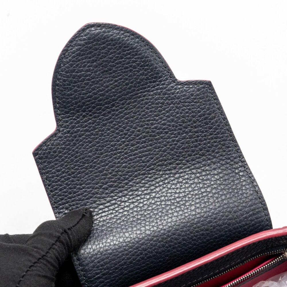 AAA Replica Louis Vuitton LV CAPUCINES BB TAURILLON NAVY SHW