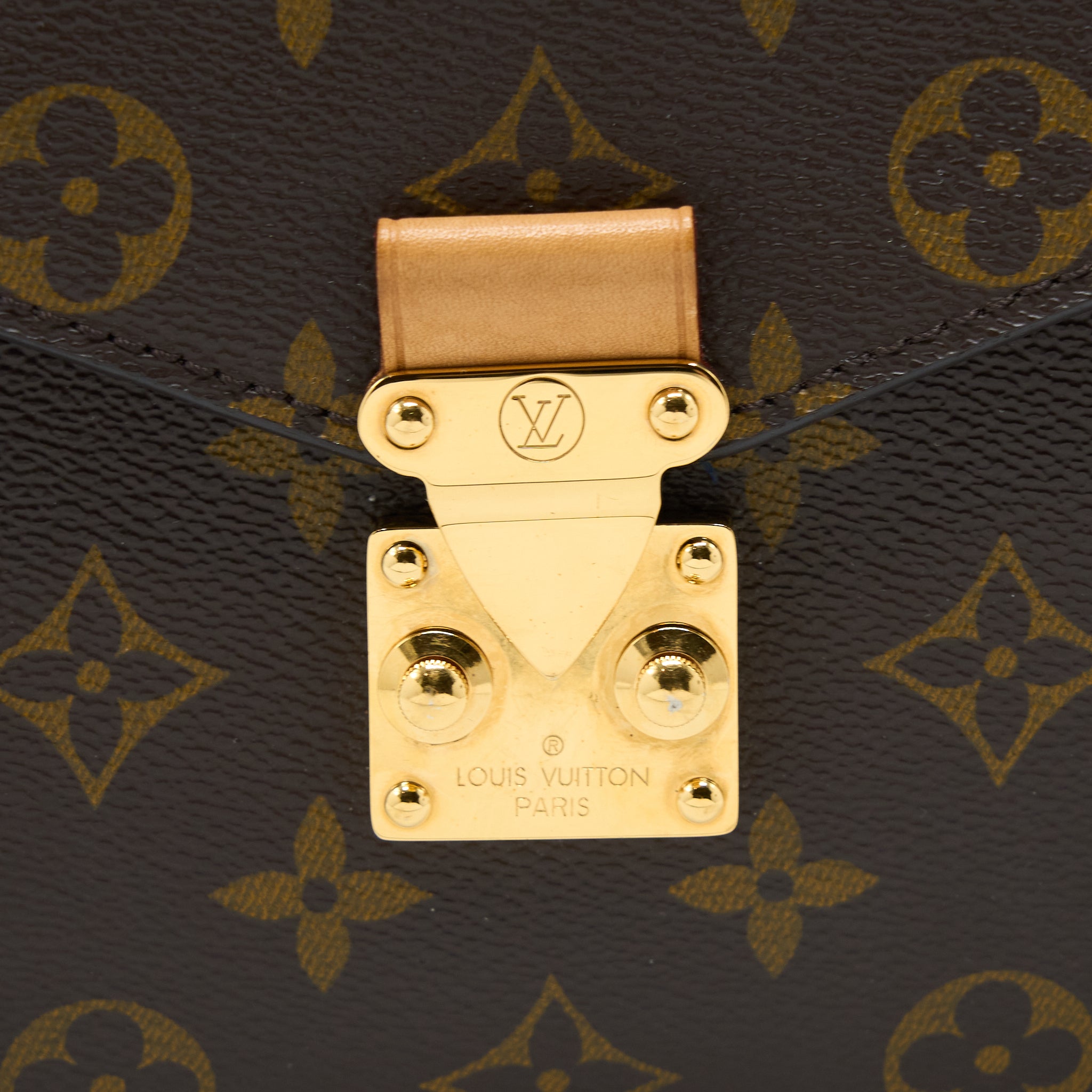 AAA Replica Louis Vuitton LV POCHETTE MÉTIS MONOGRAM CANVAS GHW