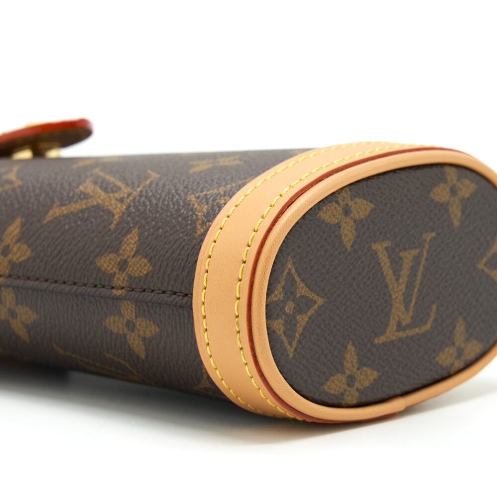 AAA Replica Louis Vuitton LV FOLD ME POUCH MONOGRAM CANVAS GHW