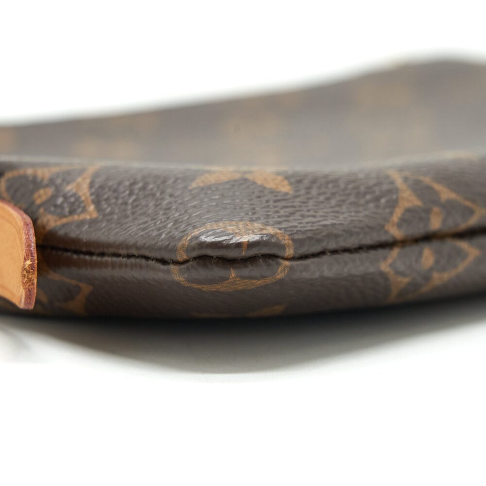 AAA Replica Louis Vuitton LV ETUI VOYAGE PM POUCH MONOGRAM CANVAS GHW