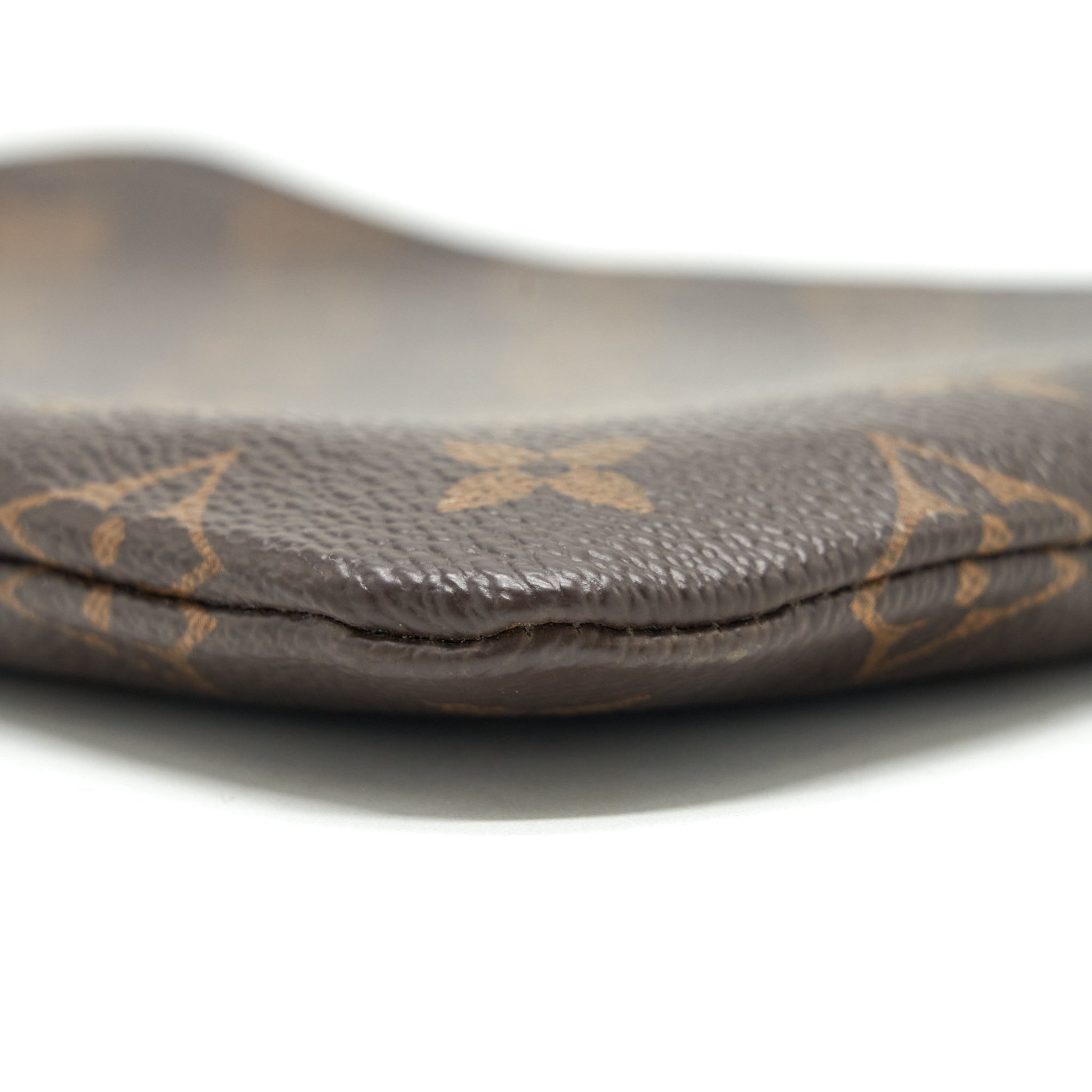 AAA Replica Louis Vuitton LV ETUI VOYAGE PM POUCH MONOGRAM CANVAS GHW