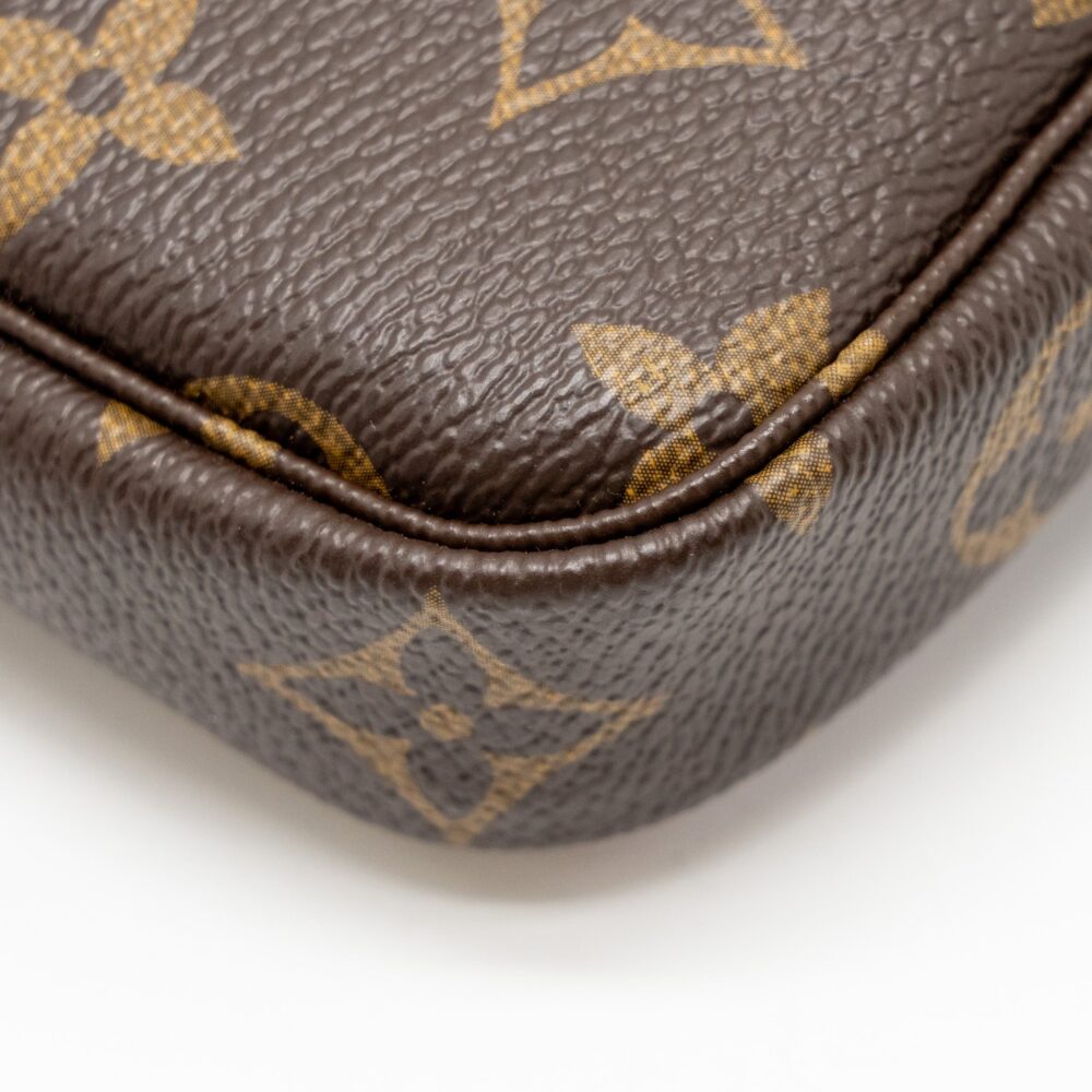 AAA Replica Louis Vuitton LV 2020 MINI POCHETTE 2020 CHRISTMAS ANIMATION BUMPER CARS MONOGRAM CANVAS GHW