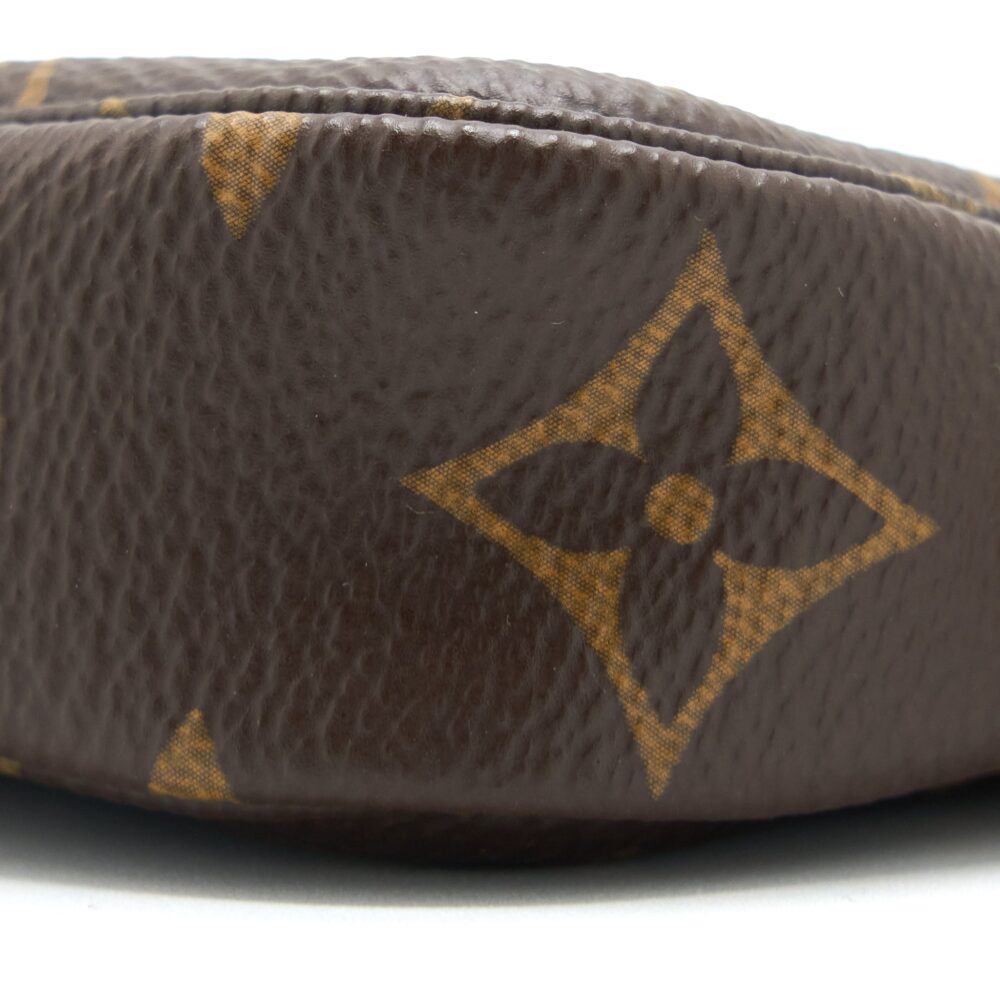 AAA Replica Louis Vuitton LV MINI POCHETTE ACCESSORIES MONOGRAM CANVAS GHW