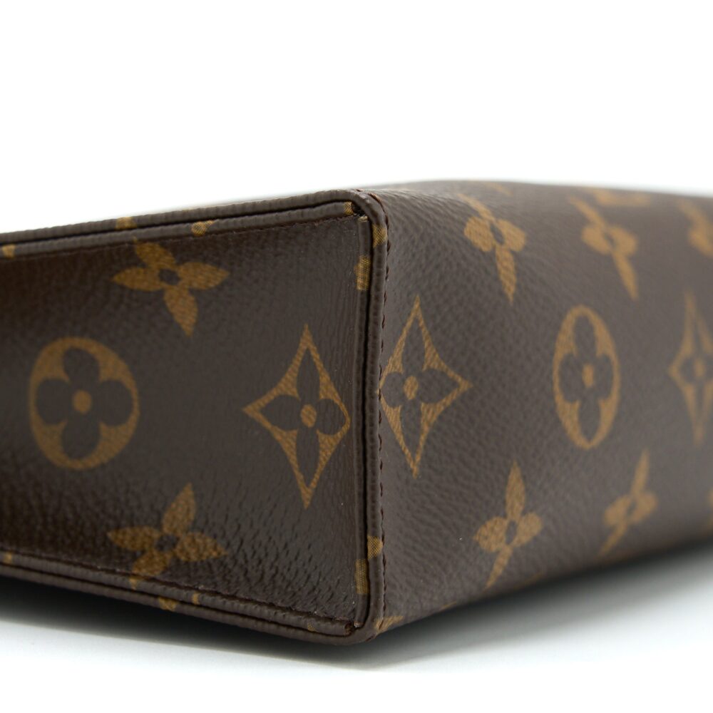 AAA Replica Louis Vuitton LV POCHE TOILETTE MONOGRAM CANVAS GHW
