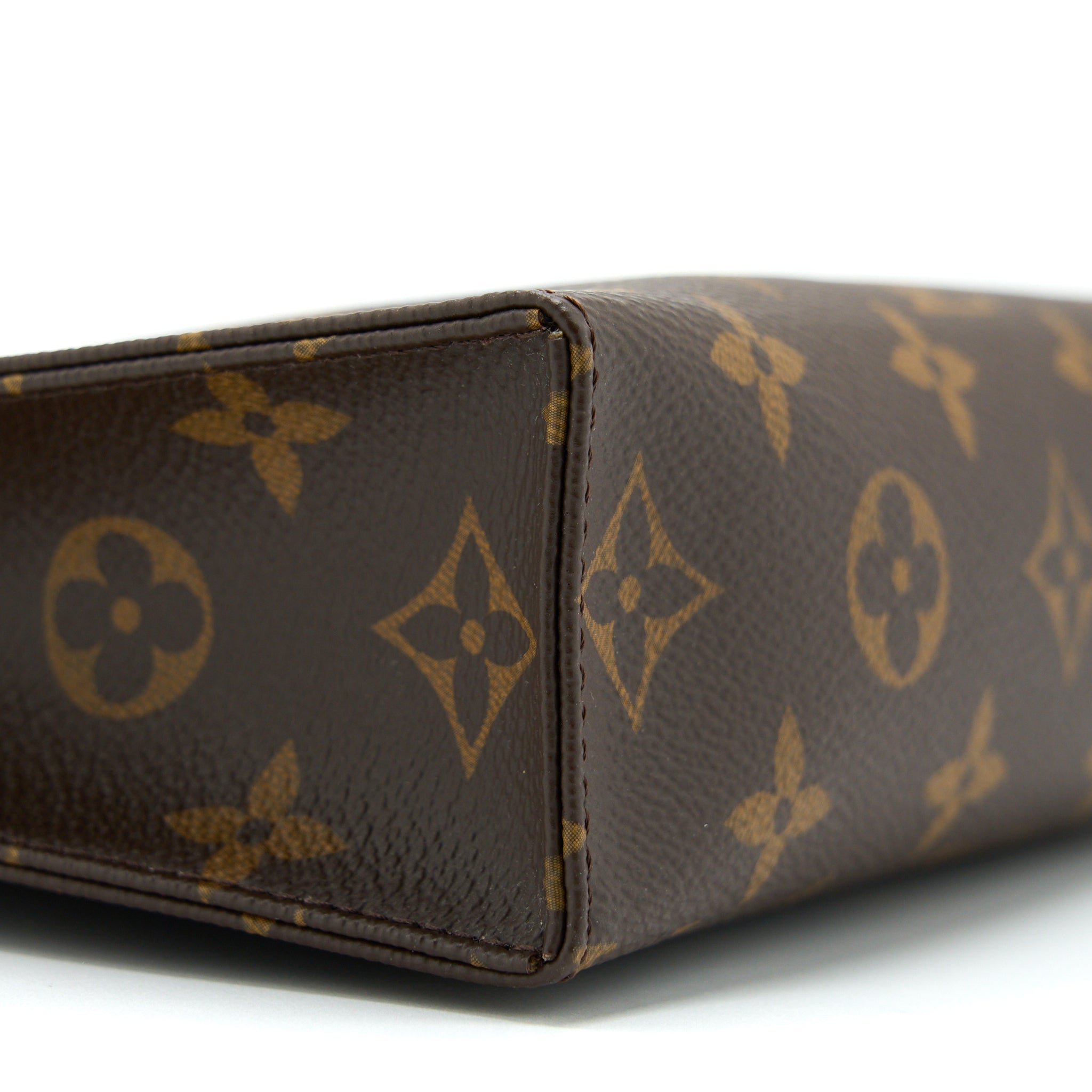 AAA Replica Louis Vuitton LV POCHE TOILETTE MONOGRAM CANVAS GHW