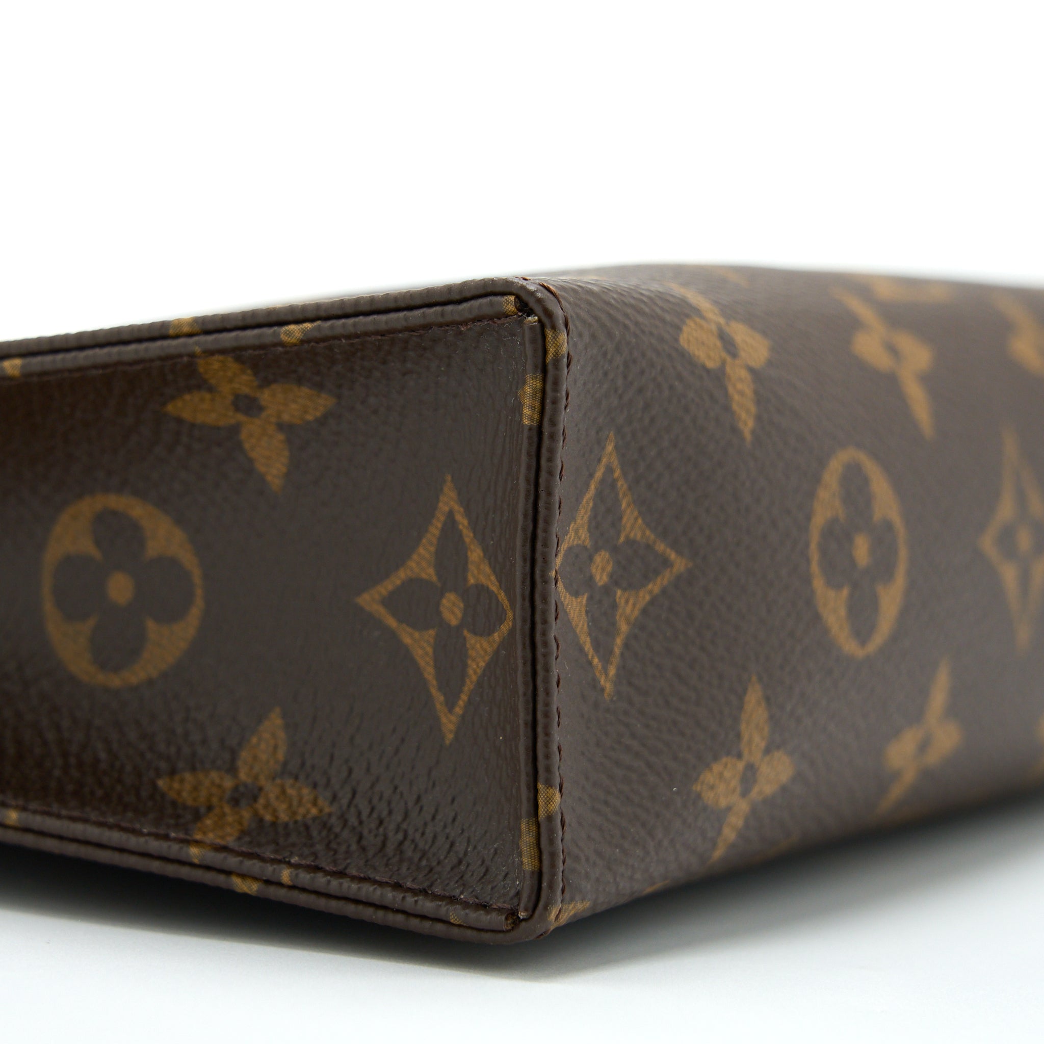 AAA Replica Louis Vuitton LV POCHE TOILETTE MONOGRAM CANVAS GHW