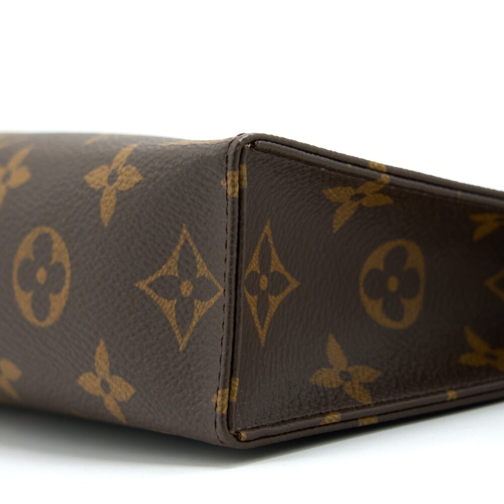 AAA Replica Louis Vuitton LV POCHE TOILETTE MONOGRAM CANVAS GHW