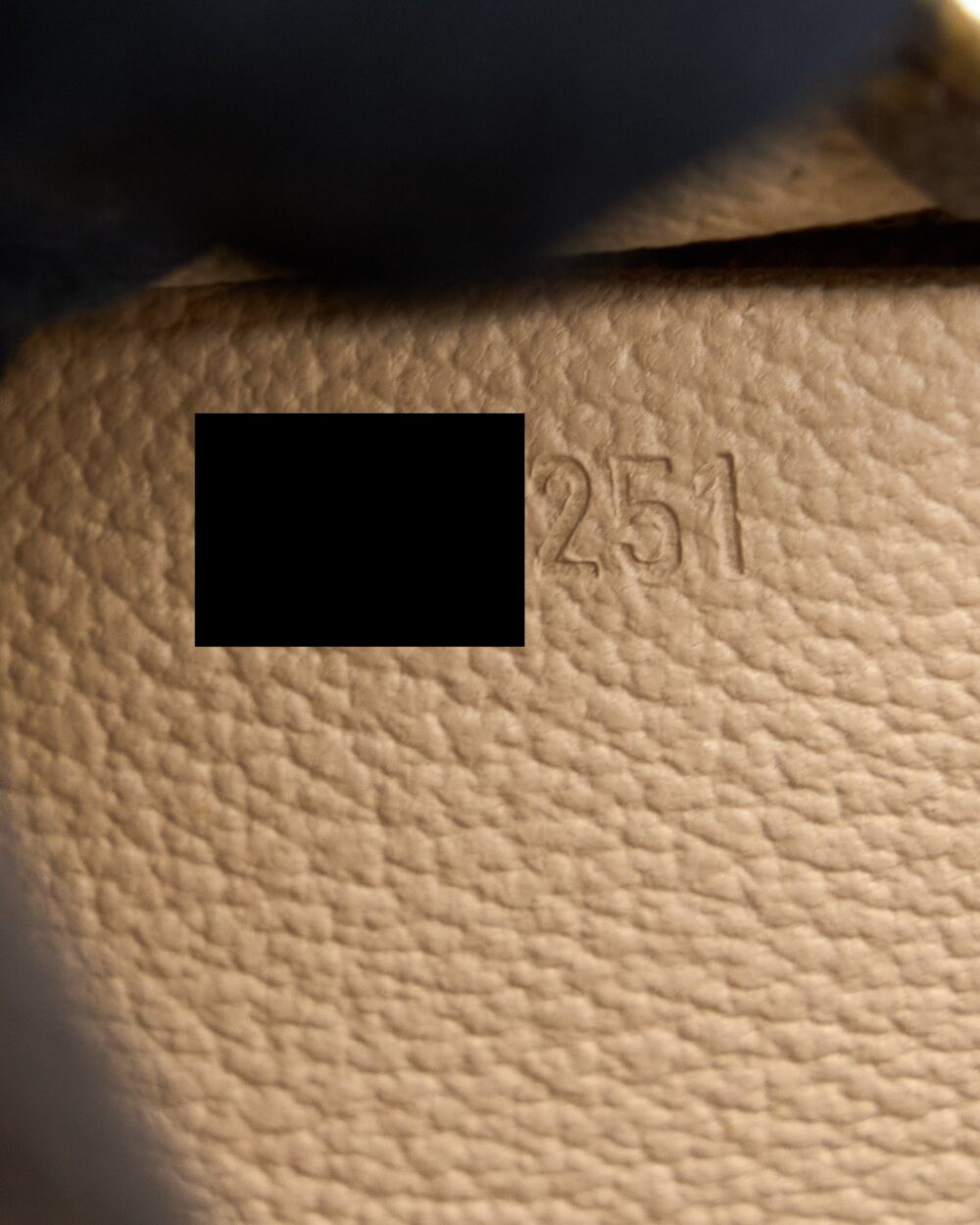 AAA Replica Louis Vuitton LV POCHE TOILETTE MONOGRAM CANVAS GHW