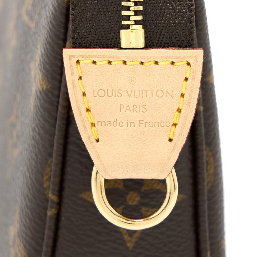 AAA Replica Louis Vuitton LV POCHETTE ACCESSORIES MONOGRAM CANVAS GHW (NEW VERSION)