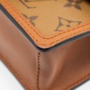 AAA Replica Louis Vuitton LV DAUPHINE CHAIN WALLET MONOGRAM REVERSE CANVAS GHW