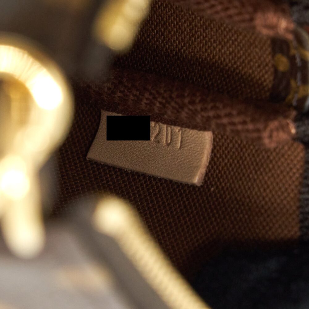 AAA Replica Louis Vuitton LV MINI POCHETTE MONOGRAM CANVAS GHW