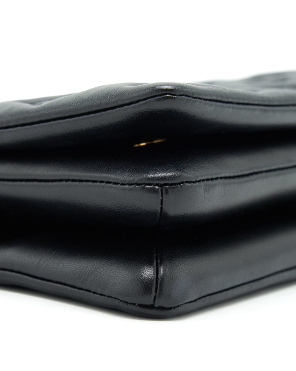 AAA Replica Louis Vuitton LV POCHETTE COUSSIN LAMBSKIN BLACK GHW