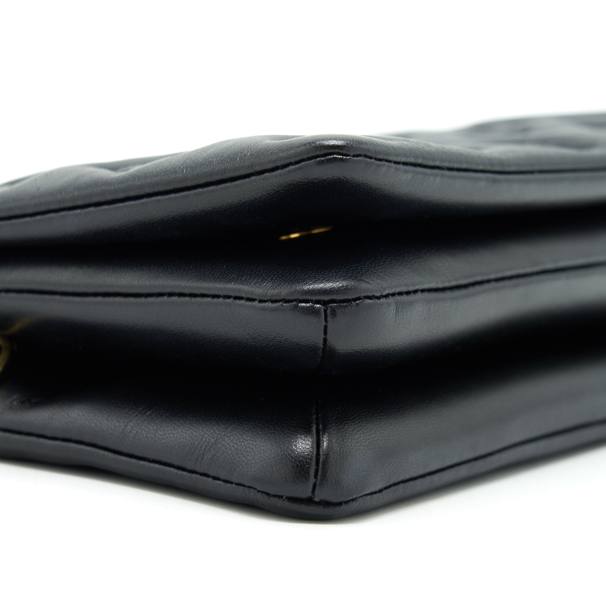 AAA Replica Louis Vuitton LV POCHETTE COUSSIN LAMBSKIN BLACK GHW