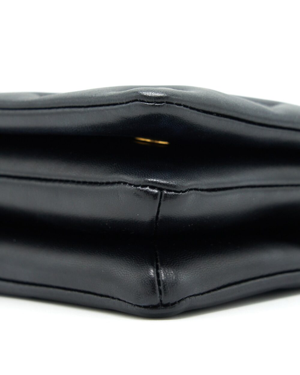 AAA Replica Louis Vuitton LV POCHETTE COUSSIN LAMBSKIN BLACK GHW