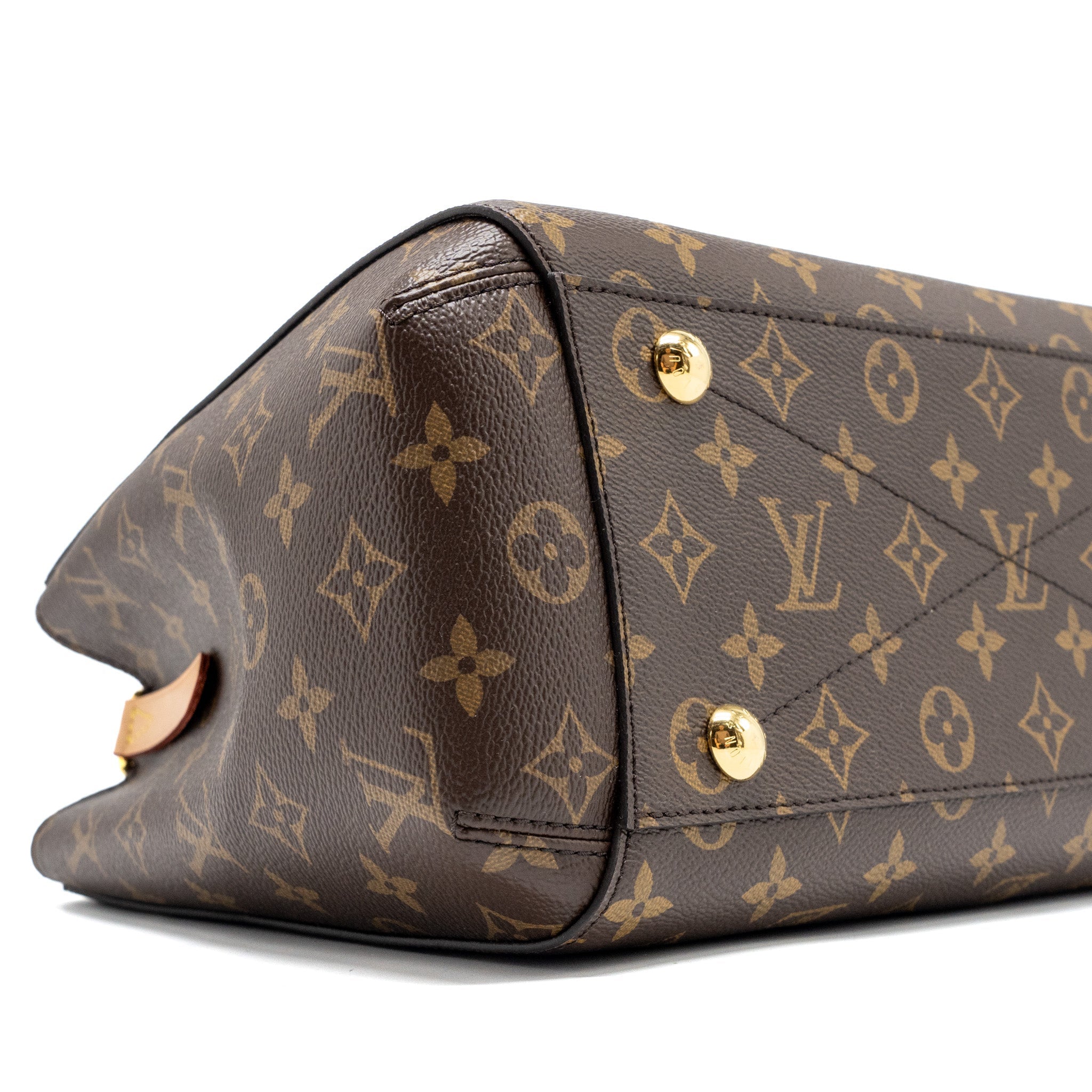 AAA Replica Louis Vuitton LV MONTAIGNE MM MONOGRAM CANVAS GHW