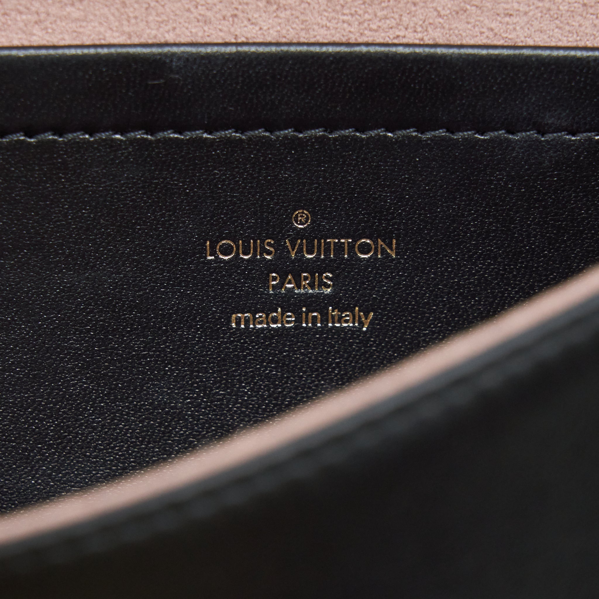 AAA Replica Louis Vuitton LV POCHETTE COUSSIN LAMBSKIN BLACK GHW