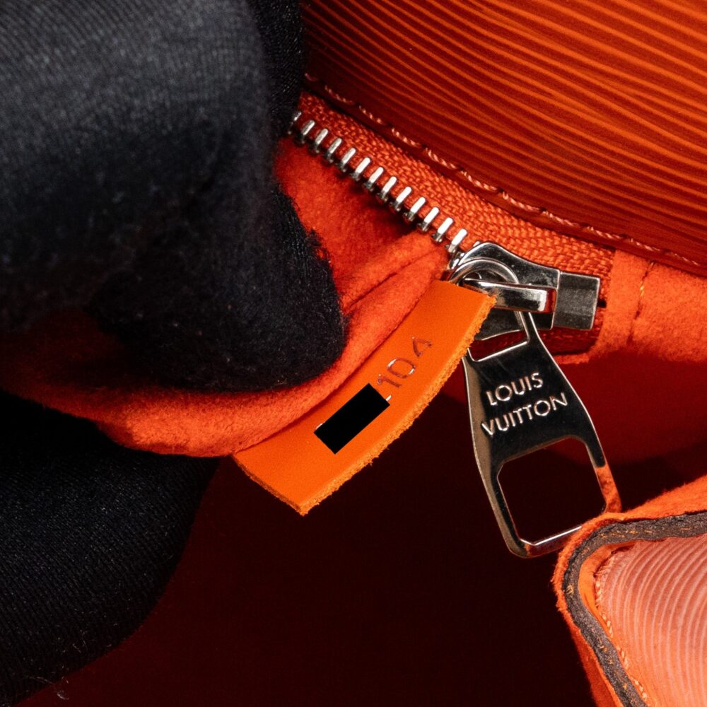 AAA Replica Louis Vuitton LV TOP HANDLE TOTE BAG EPI ORANGE SHW
